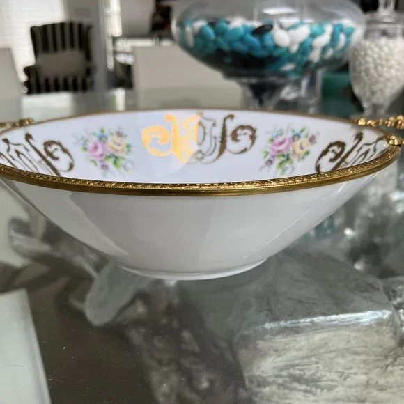 LIMOGES Hand Painted Bowl Signed - Picture 4 of 8